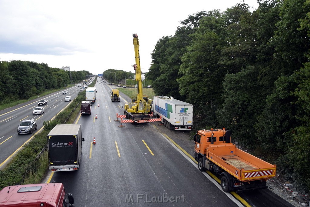 Schwerer VU A 3 Rich Oberhausen Hoehe AK Leverkusen P880.JPG - Miklos Laubert